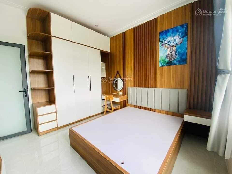 Bán nhà chia tài sản văn thân, 50m2, 3 tầng btct, 4 phòng ngủ, gần chợ bình tiên, hẻm thông.