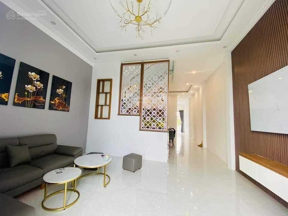 Bán nhà chia tài sản văn thân, 50m2, 3 tầng btct, 4 phòng ngủ, gần chợ bình tiên, hẻm thông.