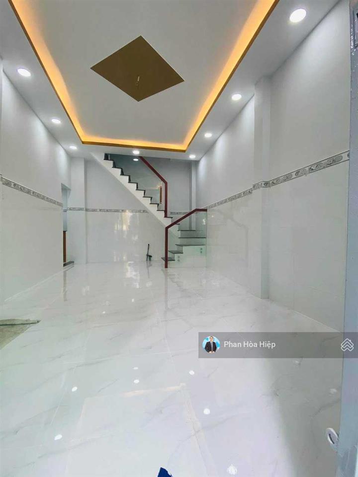 Nhà 5 tầng hậu giang kế trường lam sơn, 50m2, 4 pn 4wc, chính chủ xây kiên cố, hẻm xe tải 5m thông