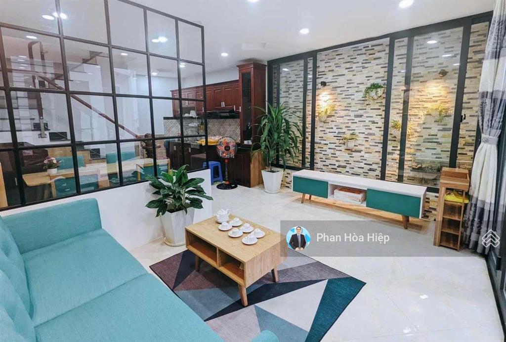 Xuất cảnh bán gấp nhà khu bình phú, 4 x 15, 3 tầng btct, sân thượng 4pn 4wc, tiện cho thuê