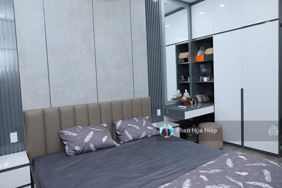 Ngộp bank bán gấp hxh bình tiên 60m2, 5 tầng btct, 4 pn 5wc, sân thượng thoáng mát, nhà mới