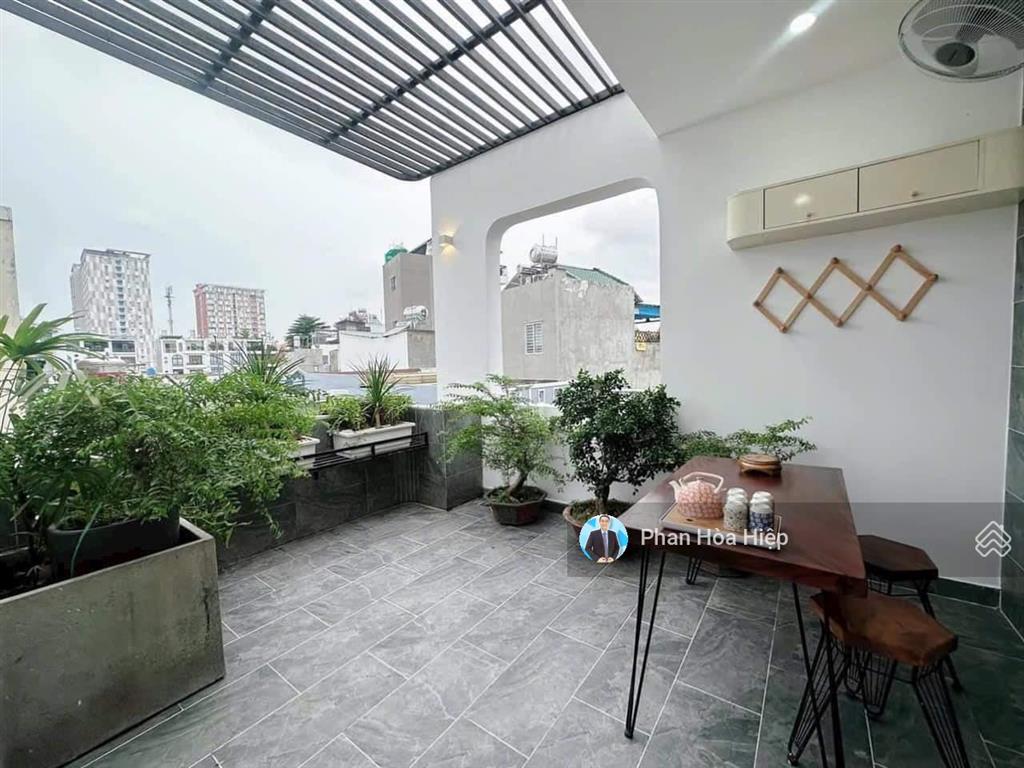 Kẹt tiền bán gấp nhà hxh minh phụng, 4 tầng btct, 4 x 15, 4pn, 5wc, sân thượng thông thoáng