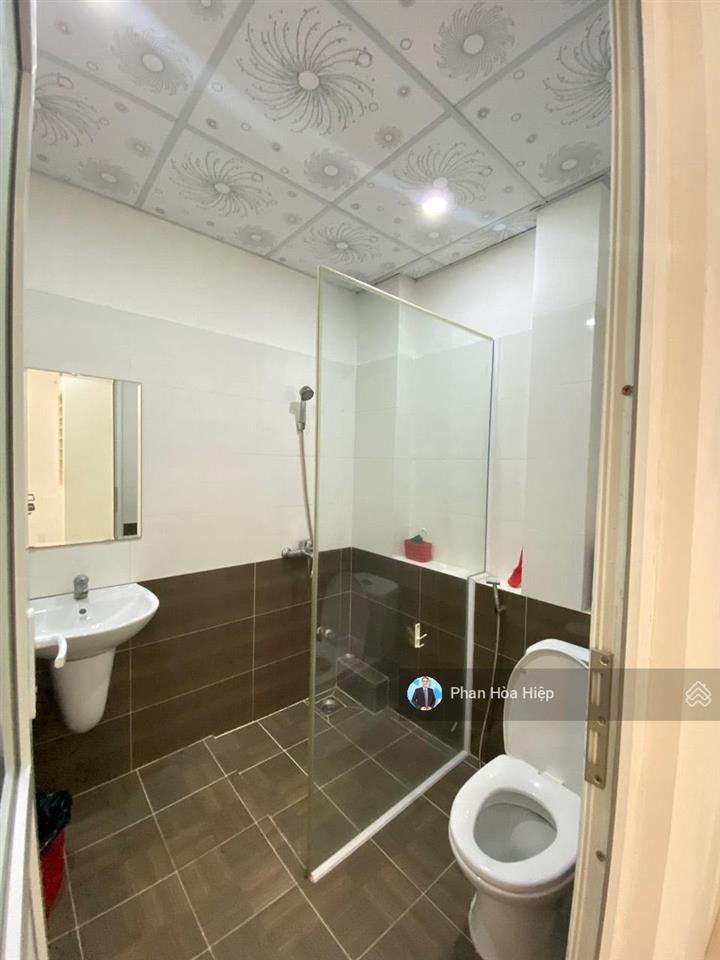 Nhà mới xây hxh phan văn khỏe, 50m2, 4 tầng btct,sân thượng, 4 pn, 3 wc, gần chợ kim biên