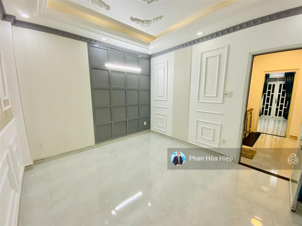 Nhà mới xây hxh phan văn khỏe, 50m2, 4 tầng btct,sân thượng, 4 pn, 3 wc, gần chợ kim biên