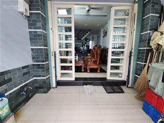 Bán gấp nhà riêng hxh tôn thất thuyết phường 4 quận 4, 50m2*3t, ở ngay 7,95 tỷ