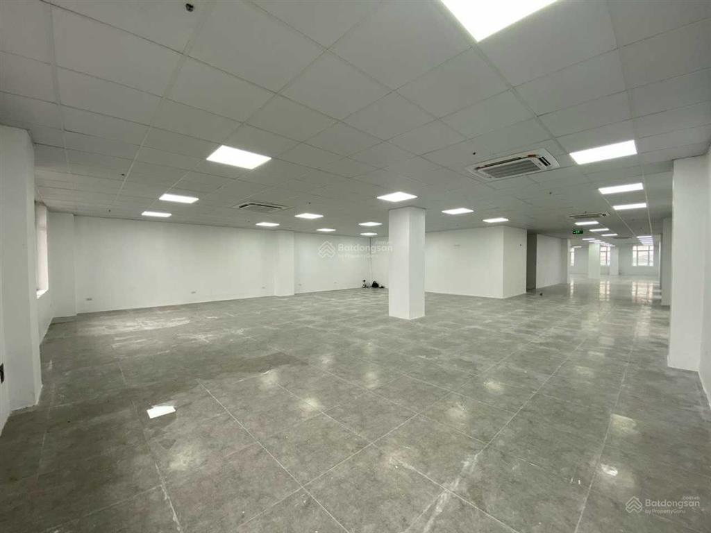 Chính chủ cho thuê văn phòng rẻ nhất cầu diễn, bàn giao mới cứng + free ngoài giờ, dt 150m2