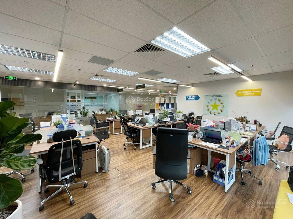 Ban quản lý tòa intracom cho thuê văn phòng rẻ nhất cầu diễn. diện tích 150m2