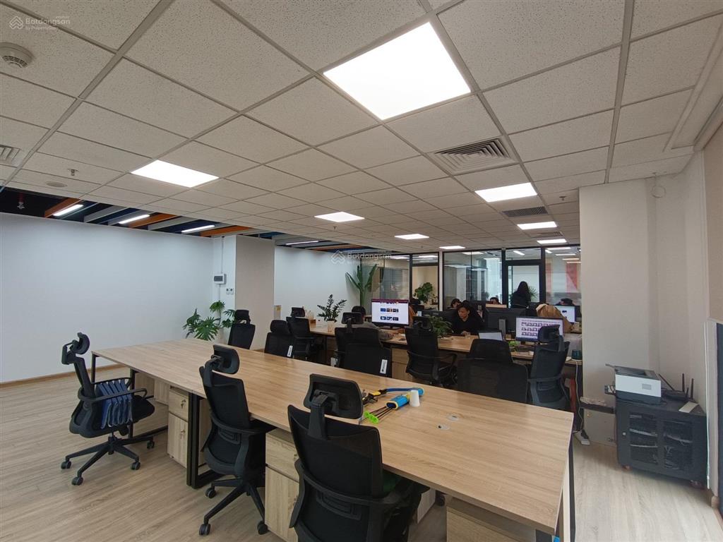 Tòa star tower dương đình nghệ cho thuê văn phòng view đẹp cầu giấy, dt 110m2