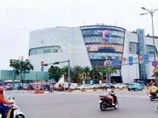 Dọn vào ở ngay nhà thơm mùi sơn , 88 m2 ,ngang 5 , gigamall , khu nhà bên sông , sát phạm văn đồng