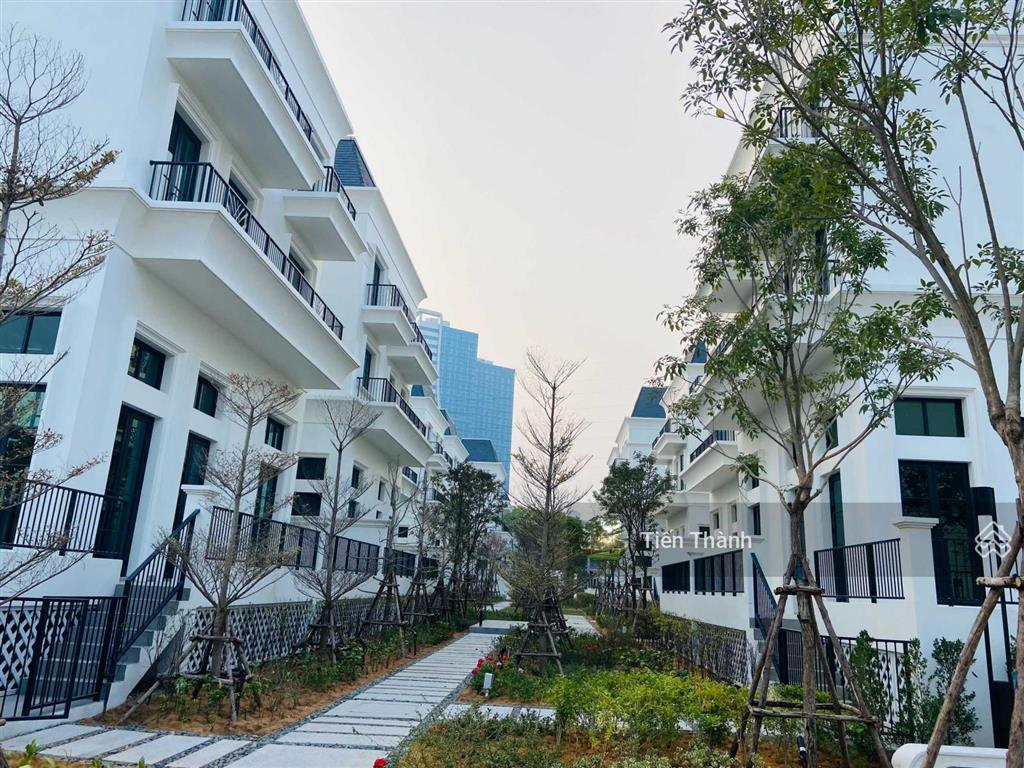 Biệt thự đơn lập 216m2 xây 3 tầng nổi 1 tầng hầm tại le jardin  dự án parkcity hà nội. giá 60 tỷ