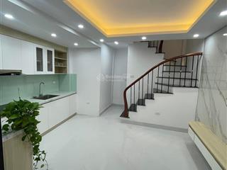 Chính chủ bán nhà văn cao, 4 tầng x 22m2, nhà vuông vắn, 10m ô tô đỗ, khu vực an sinh đỉnh cao