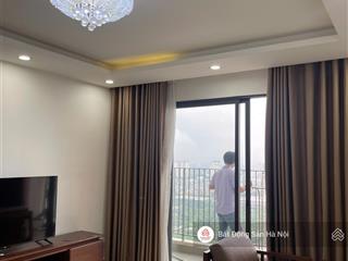 Cho thuê 2n 80m2 vinhomes d'capitale mới sơn sửa lại cực đẹp vào luôn, view tt hội nghị qg