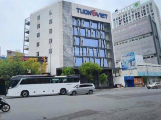 Toà nhà vp 138a nguyễn văn trỗi p8 q phú nhuận, dt 20x 29m, hđt 65.000$/th