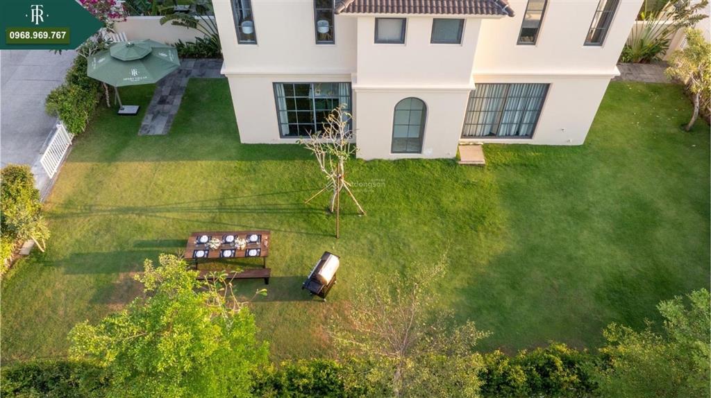 Duy nhất 1 căn biệt thự the residences, chỉ 7,5tỷ. đã có sổ hồng.sát trung tâm thương mại, bãi biển