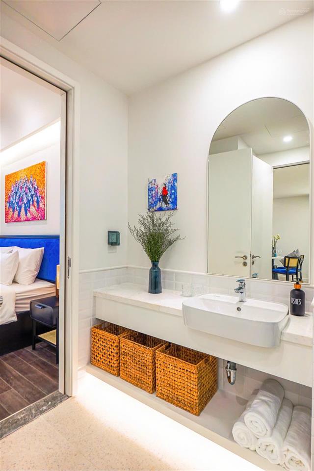 Gốc 7,1 tỷ bán lỗ 5,7 tỷ căn hộ 1 pn hillside pq, full nội thất, ban công rộng hiếm, trực diện biển