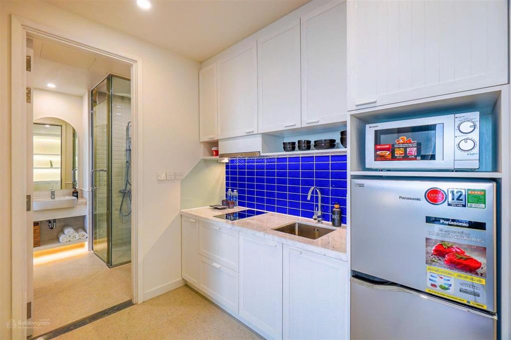 Gốc 7,1 tỷ bán lỗ 5,7 tỷ căn hộ 1 pn hillside pq, full nội thất, ban công rộng hiếm, trực diện biển
