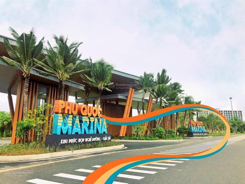 Hàng rất đẹp. ks waterfront 28 pn. cặp căn góc lớn 3 mt, sát cạnh biển, hồ bơi 3000m. rẻ