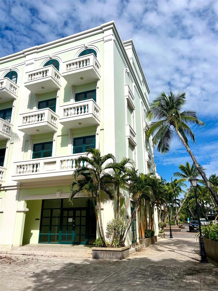 Hàng rất đẹp. ks waterfront 28 pn. cặp căn góc lớn 3 mt, sát cạnh biển, hồ bơi 3000m. rẻ