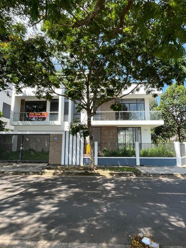 Duy nhất căn biệt thự góc 2 mặt tiền 426,5m2 ngay gần hồ sinh thái giá cực kì rẻ 33 tỷ