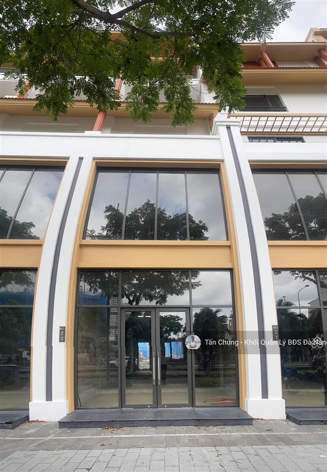 Cho thuê căn shophouse 7 tầng sun cosmo ngay mặt tiền chân cầu trần thị lý với giá chỉ 50tr/căn