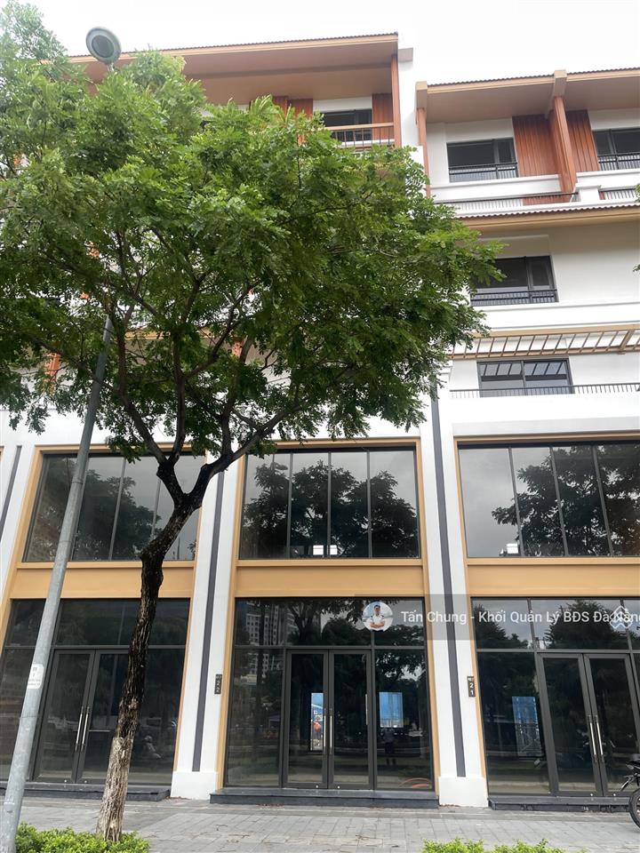 Cho thuê căn shophouse 7 tầng sun cosmo ngay mặt tiền chân cầu trần thị lý với giá chỉ 50tr/căn