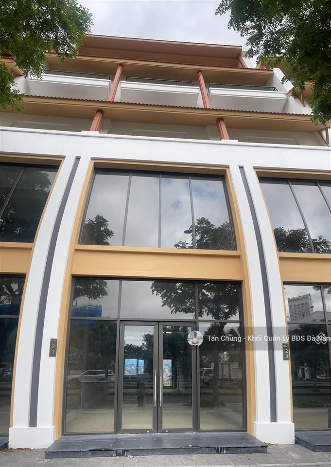 Cho thuê căn shophouse 7 tầng sun cosmo ngay mặt tiền chân cầu trần thị lý với giá chỉ 50tr/căn