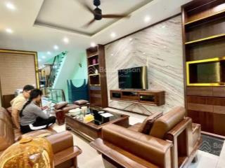Bán gấp! nhà riêng hoàng quốc việt, phân lô, ô tô tránh, thang máy, dân xây, 2 thoáng, 6t*70m2