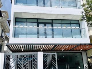 Nhà đường hoàng diệu 10x20m trệt 3 lầu cho thuê