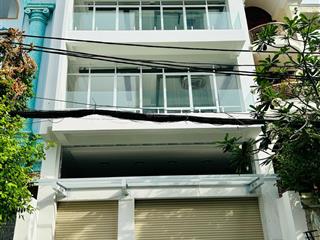 Tòa nhà khu trần não 7x20m trệt 4 lầu cho thuê