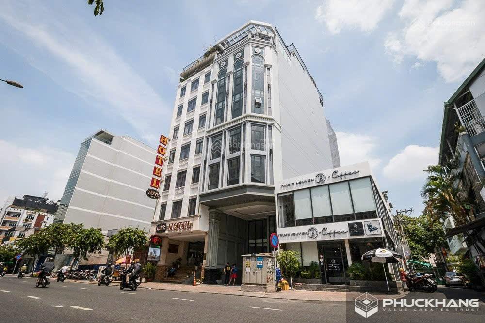 Tòa building mới 100% bạch đằng, tb  8x30m  hầm 8 tầng  hđt 300tr/th  giảm 10 tỷ còn 90 tỷ