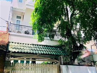 Cho thuê villa ngang 8m, 95b trần quốc thảo, quận 3