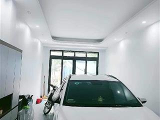 Bán nhà đức diễn 35m2, 5t mới đét lô góc, ngõ nông, ô tô vào nhà