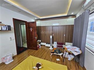 Bán nhà nguyễn văn linh, mặt tiền thoáng hậu nở đẹp, 35m2, 4 tỷ