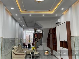 Chủ cần bán gấp! chỉ hơn 8 tỷ có nhà đẹp 3 tầng 90m2  hẻm xe hơi 1 trục thẳng nguyễn thị thập, q7