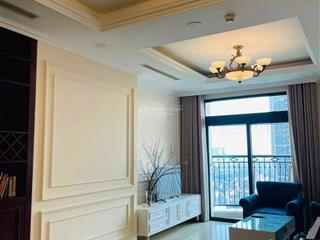 Tôi chính chủ bán căn hộ 2 phòng ngủ sáng tại royal city, 110m2 giá chỉ 7,9 tỷ