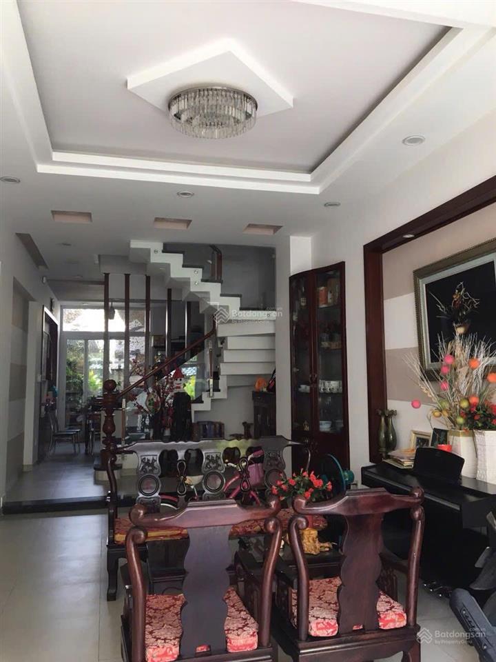 Nhà mặt tiền đường số tân quy  4x20m, 1 trệt 2 lầu st giá 9,9 tỷ còn thương lượng