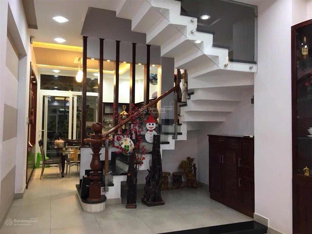 Nhà mặt tiền đường số tân quy  4x20m, 1 trệt 2 lầu st giá 9,9 tỷ còn thương lượng