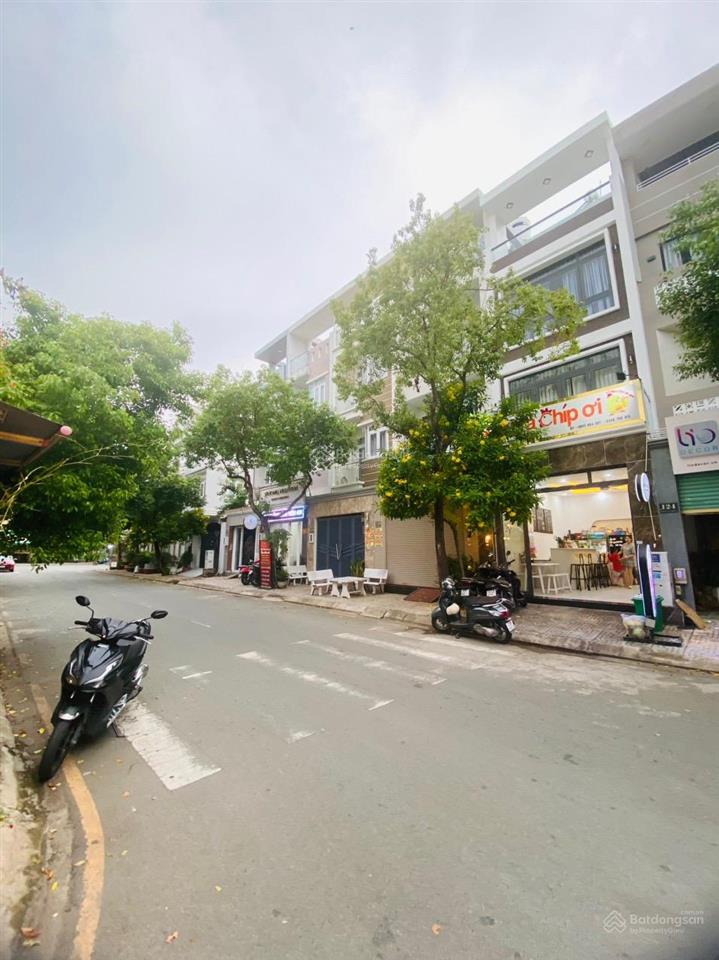 Nhà 4 tầng (dt 4mx15,5m) đường số 28 kdc tân quy đông, p. tân phong, q7 giá chốt bán 11,5 tỷ