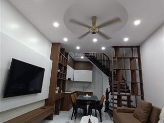 60m2 14 tỷ, chính chủ cần bán nhà phố giải phóng, nhà lô góc. ôtô tránh ôtô vào nhà, kinh doanh các