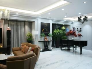 Cần bán gấp đập thông 2 căn góc r1 360m2 giá chỉ 40 tỷ tại royal city