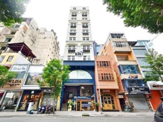 Chỉ 30 tỷ! chính chủ đi định cư bán gấp nhà mặt tiền trần hưng đạo quận 1. dt 4 x 19m  100tr/th