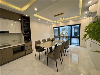 Bán nhà ngọc lâm, 50m2, nhà mới xây 6 tầng cực đẹp, thang máy, ngõ thoáng, sáng, ô tô đỗ cửa