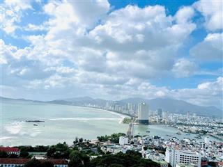 Cần bán căn hộ view biển nha trang