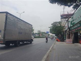 Mặt ngõ thông ô tô 7 chỗ vào nhà  30m ra phố nguyễn văn linh