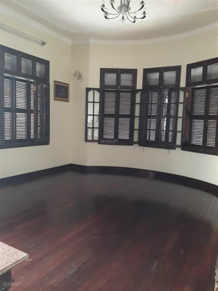 Bán biệt thự sân vườn 400m2, 20m mt đường lê đại hành, p. tây lộc, tp. huế