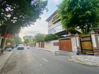Bán biệt thự mt 2a lê ngô cát, p8, quận 3, dt 13x30m, cn 400m2 cấp 4, giá bán 85 tỷ