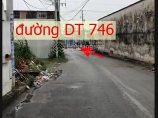 Chính chủ bán lô đất mặt tiền dt746 uyên hưng tân uyên gần trung tâm giáo dục nghề nghiệp 200m