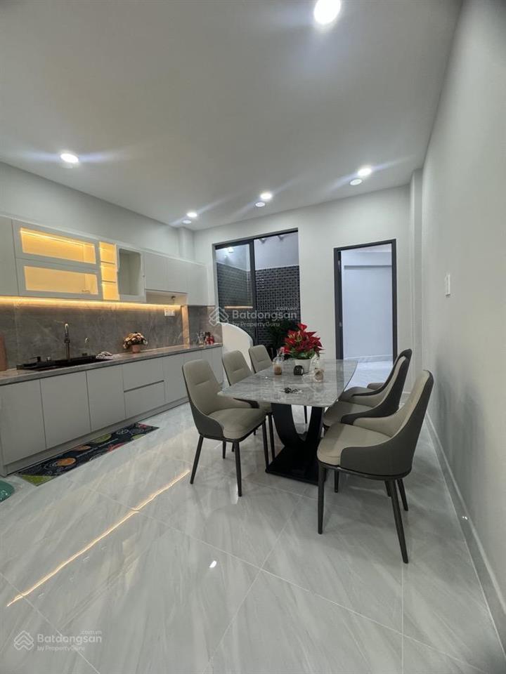 Bán nhà mới tại q6  ngay trung tâm  nội thất cao cấp  không gian thiên nhiên chỉ 6.98 tỷ