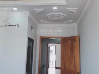 Bán nhà mới 3 tầng, hẻm 12m, gần trường quốc tế mỹ, 4 x 24m, ô tô ngủ nhà, 5tỷ650.