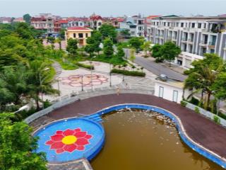 Hàng mới ra lò duy nhất một lô view bể bơi sân bóng vươn sen giá rẻ nhất thị trường hiện nay có 102